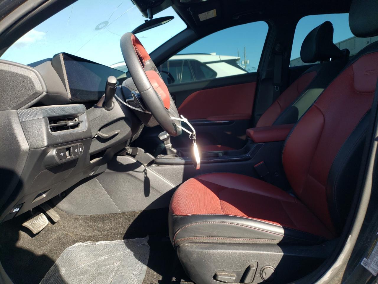 2025 Kia K4 Gt Line - Фото 7