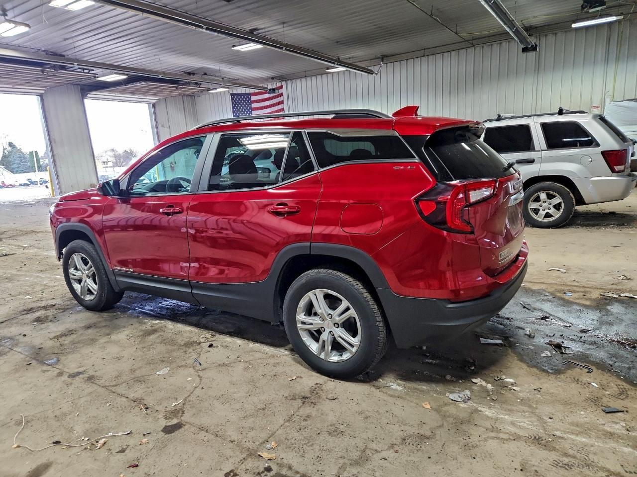 2024 GMC Terrain Sle - Image 2