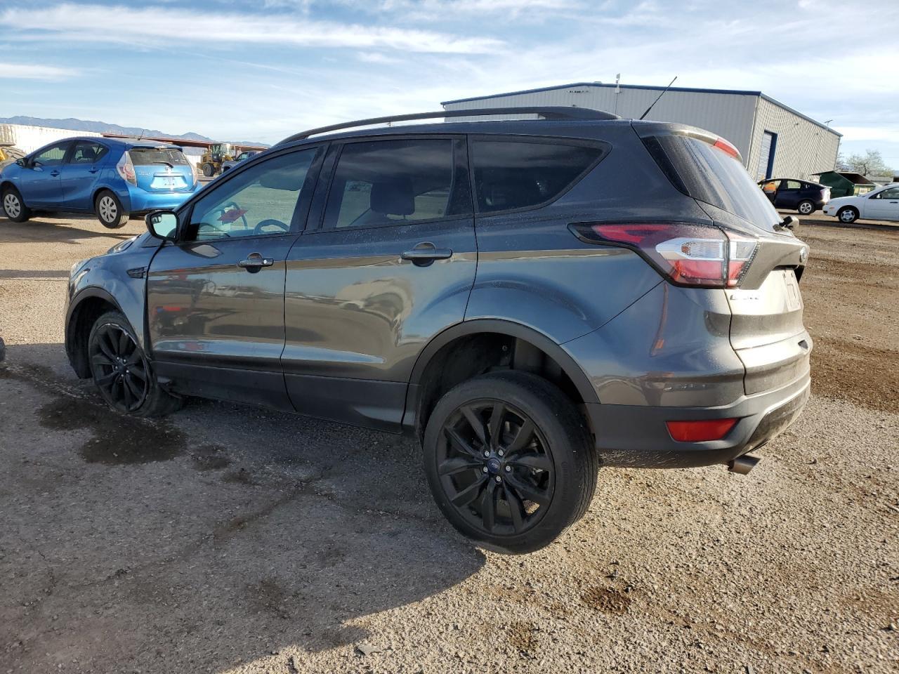 2017 Ford Escape Se - Фото 2