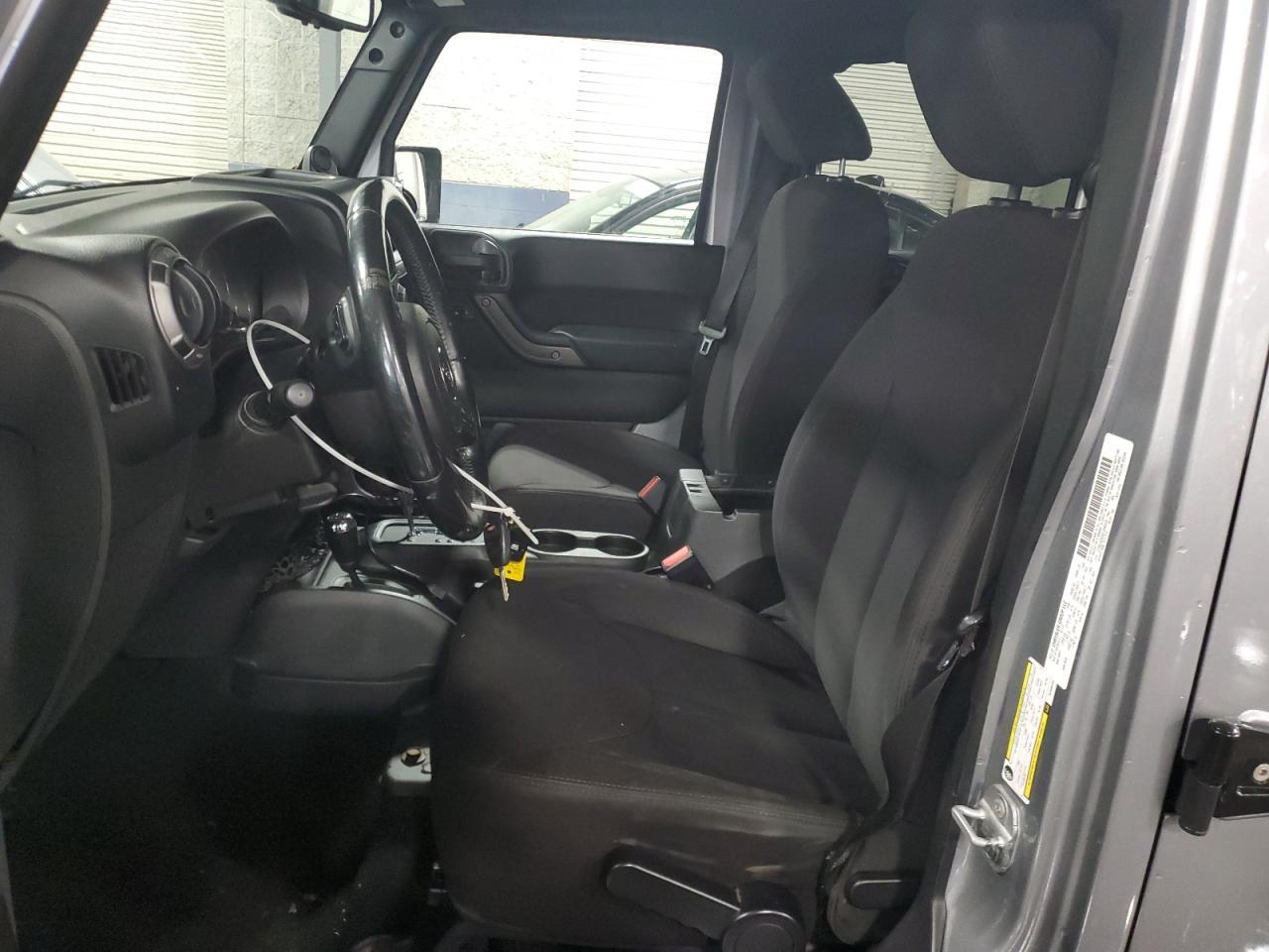 2013 Jeep Wrangler Unlimited Sport - Фото 7