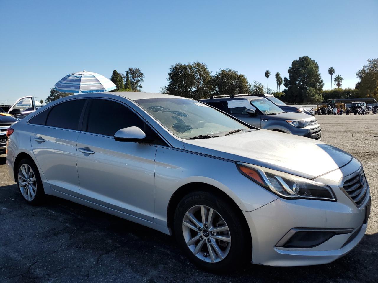2016 Hyundai Sonata Se - Image 4