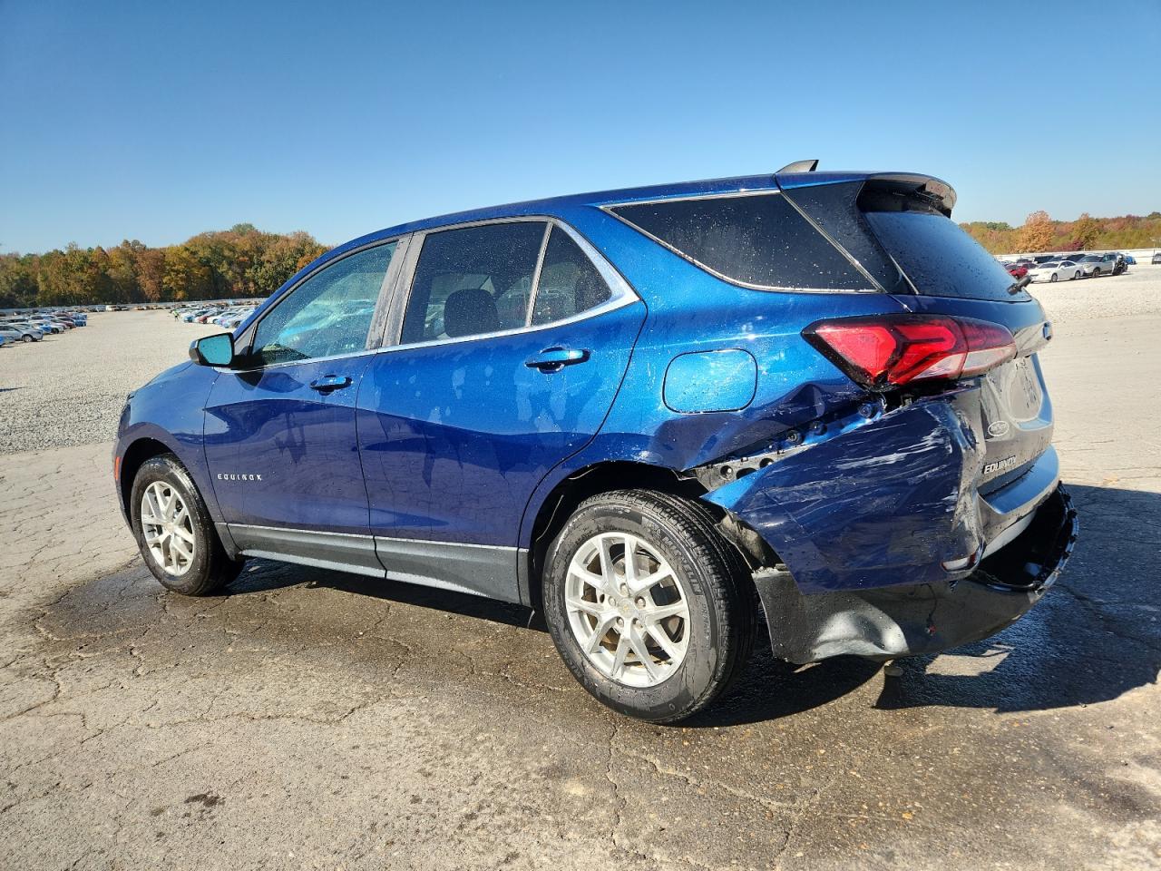 2022 Chevrolet Equinox Lt - Image 2