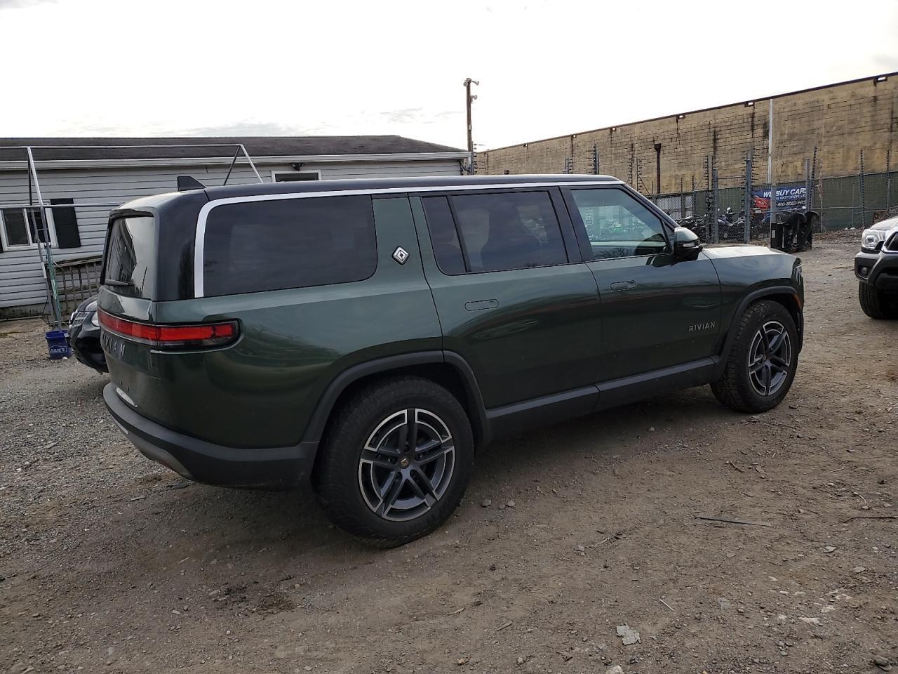2025 Rivian R1S Adventure - Фото 3