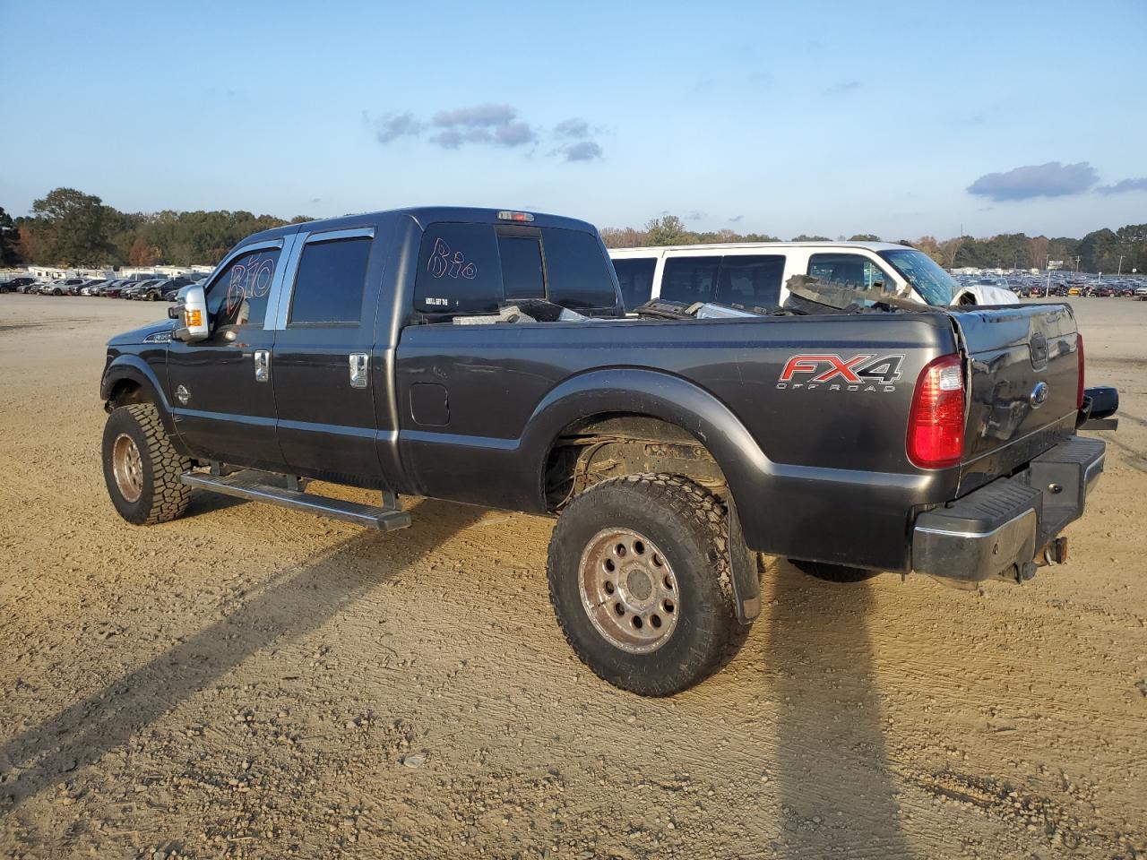2016 Ford F350 Super Duty - Фото 2
