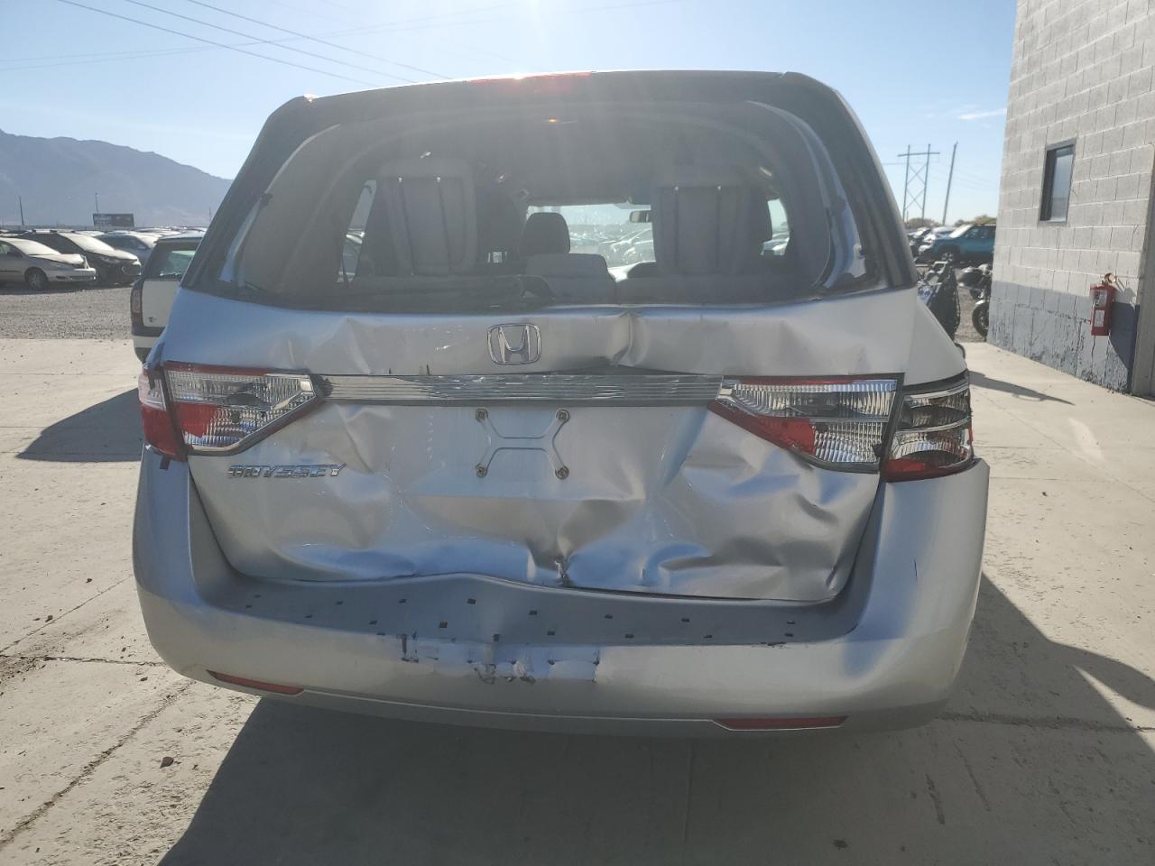 2012 Honda Odyssey Lx - Image 6