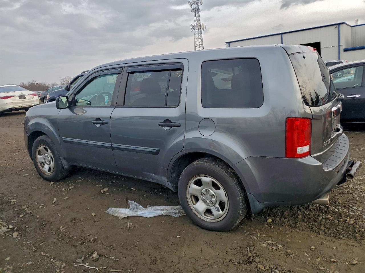 2012 Honda Pilot Lx - Image 2