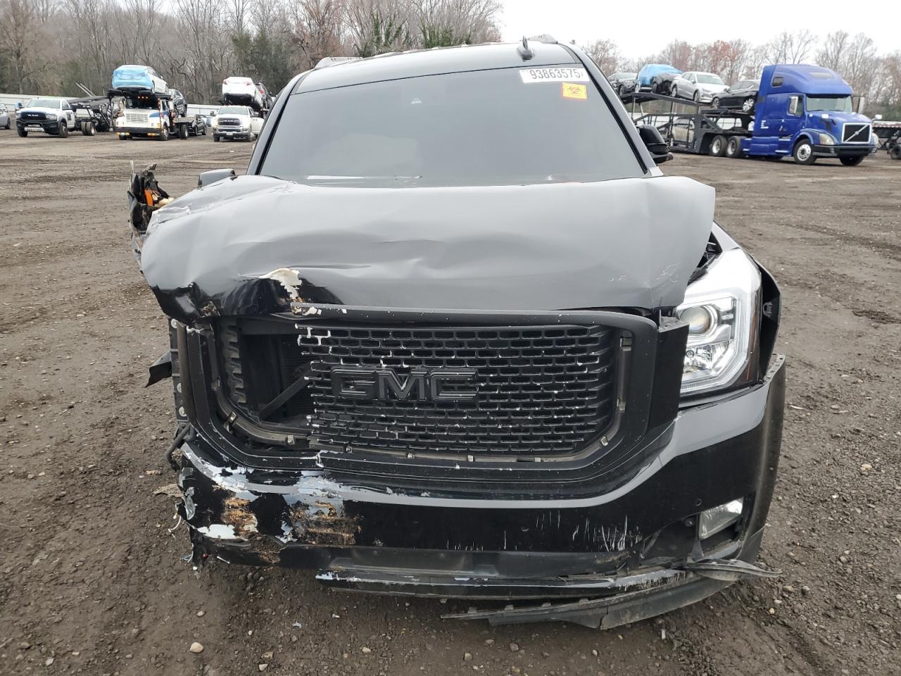 2015 GMC Yukon Denali - Фото 5