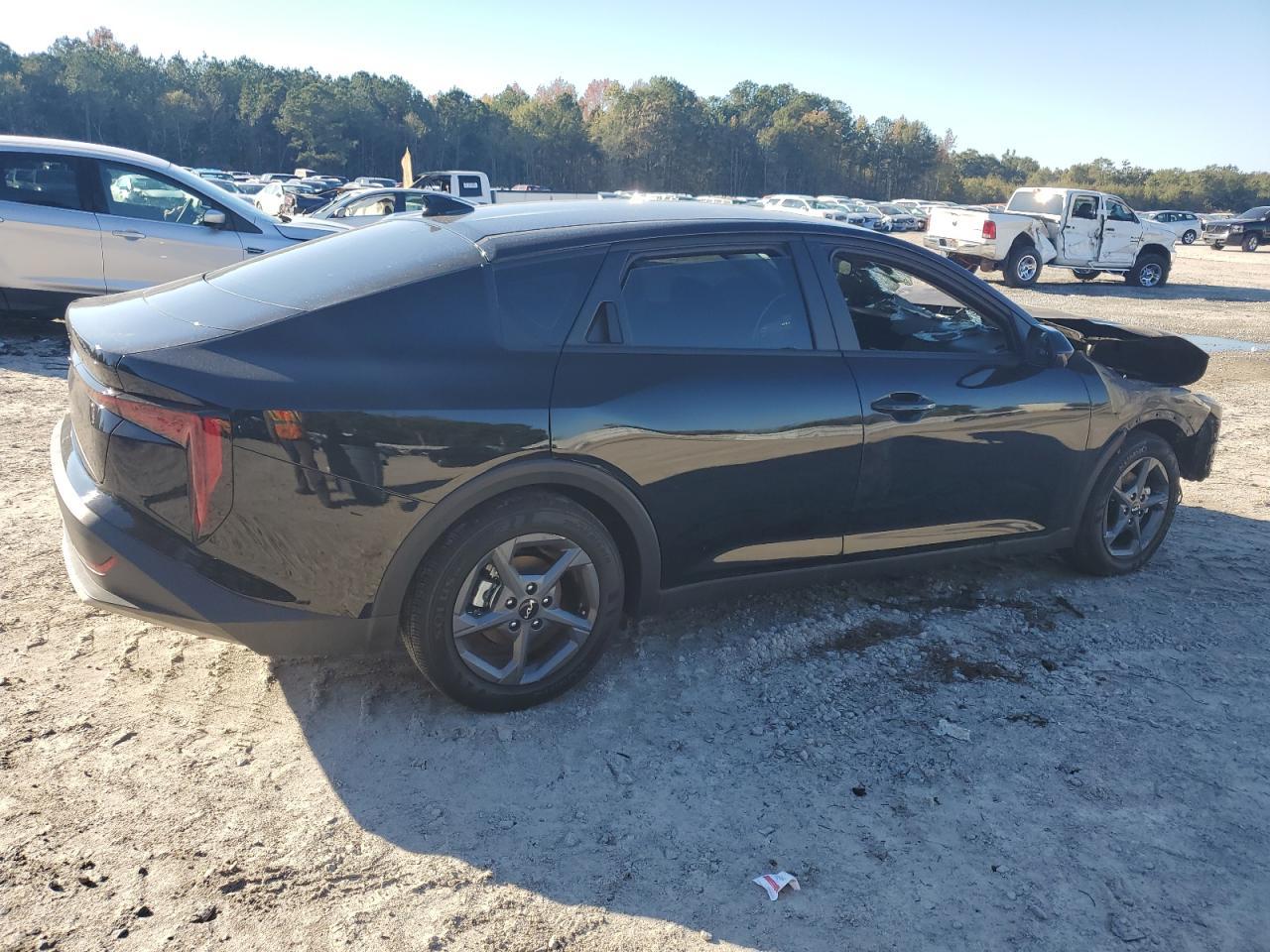 2025 Kia K4 Lx - Image 3