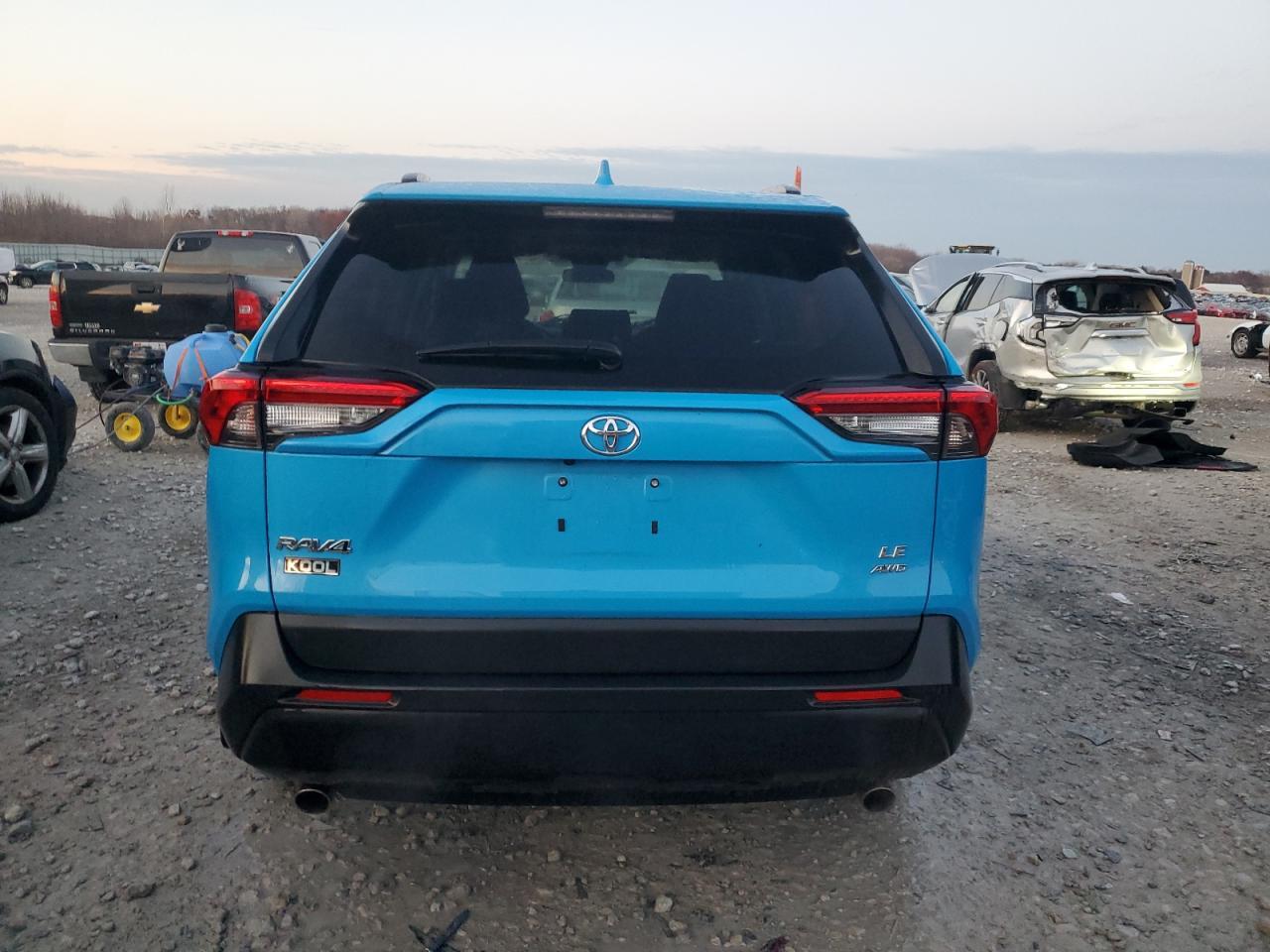 2021 Toyota Rav4 Le - Фото 6