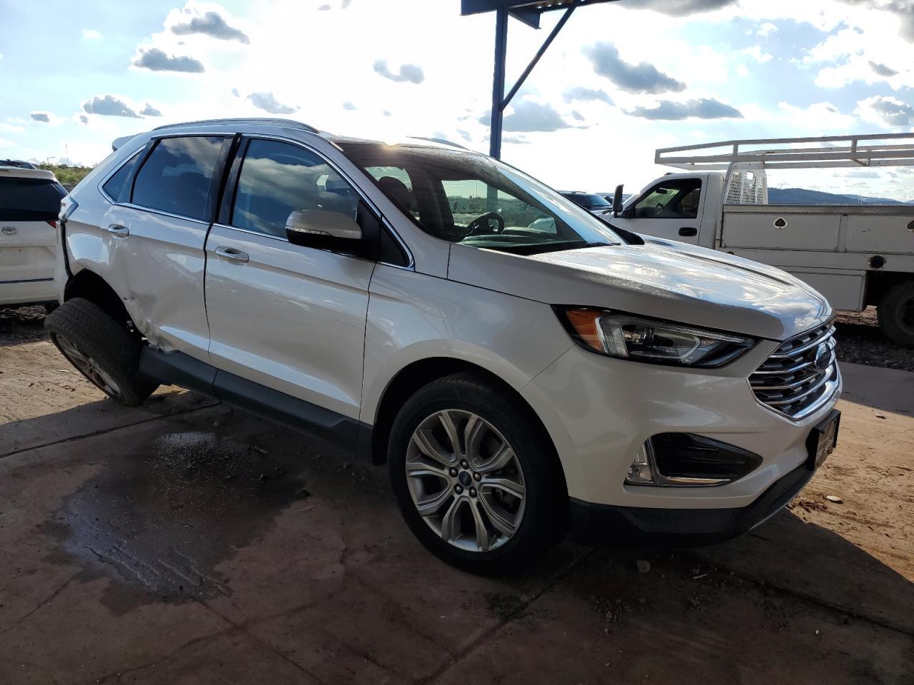 2019 Ford Edge Titanium - Фото 4