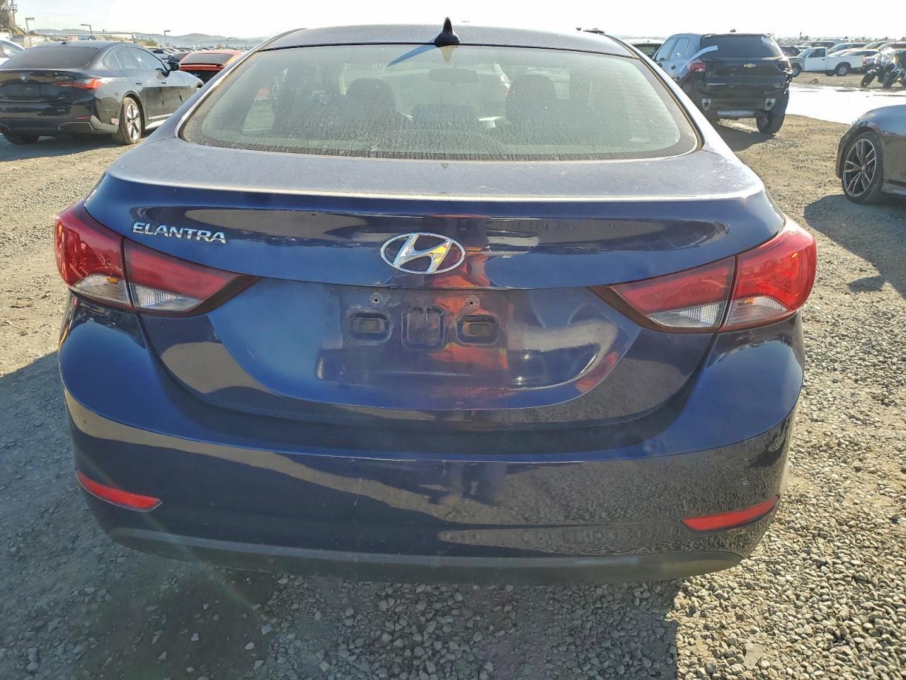 2014 Hyundai Elantra Se - Image 6