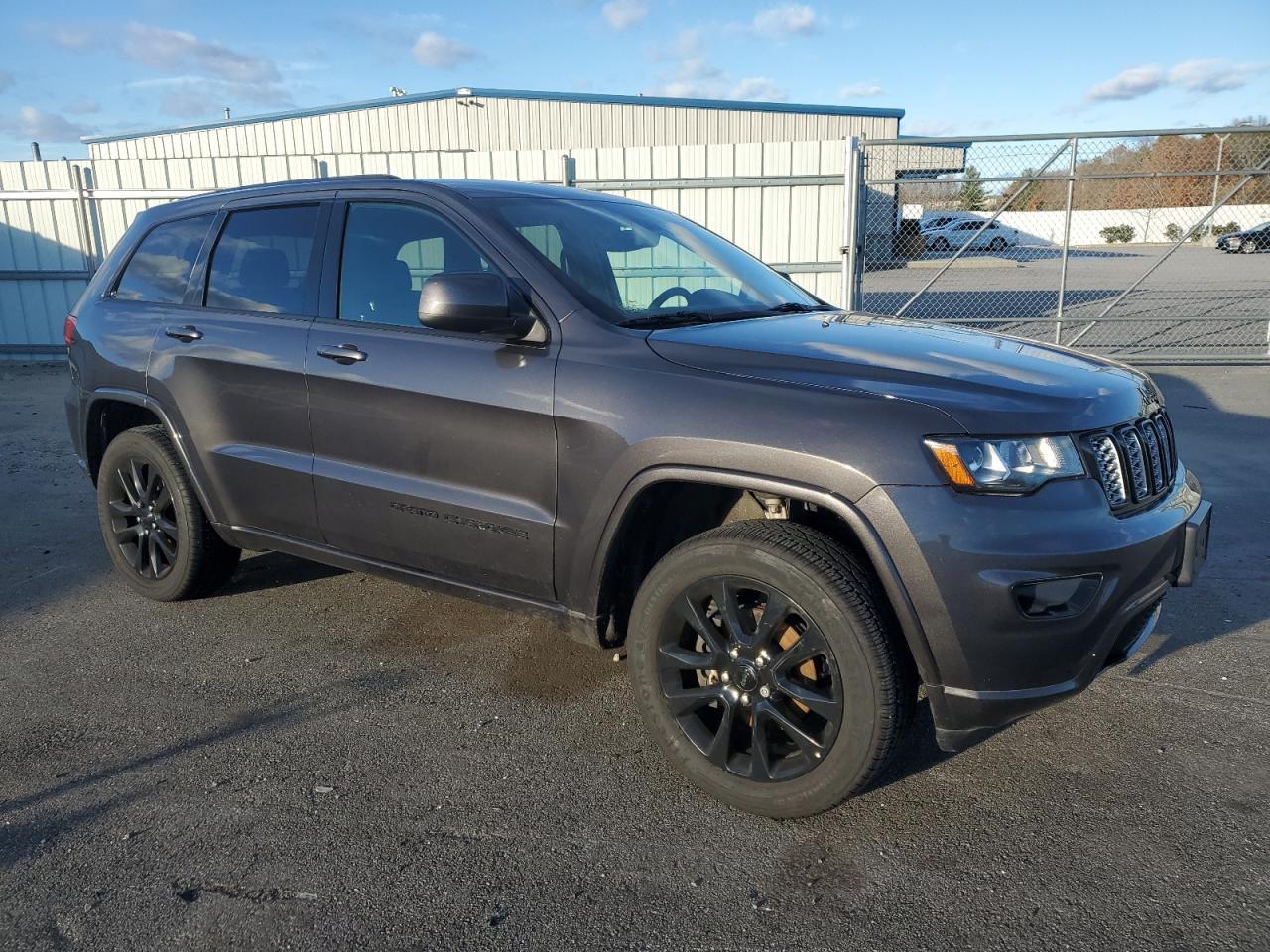 2018 Jeep Grand Cherokee Laredo - Фото 4