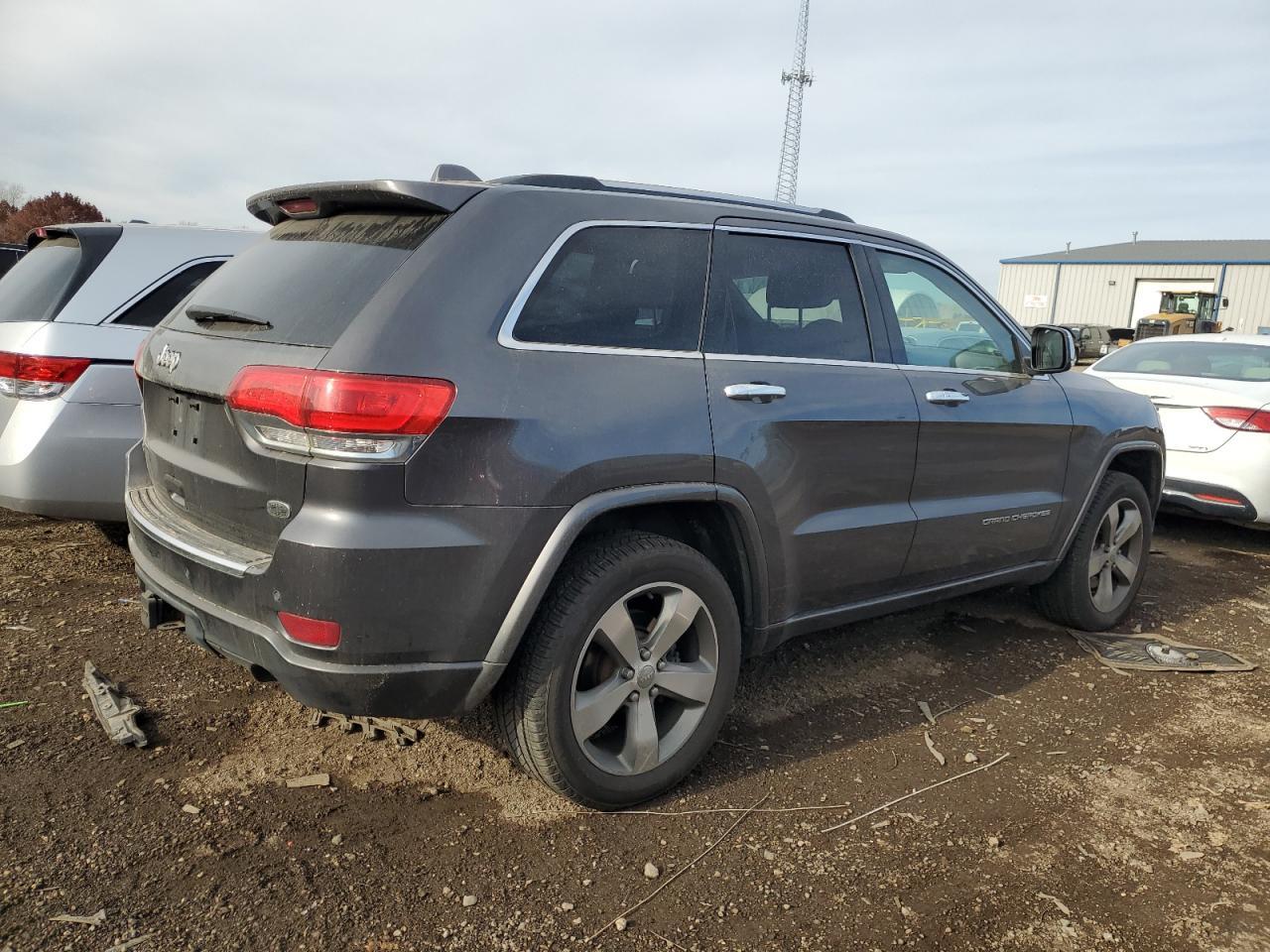 2014 Jeep Grand Cherokee Overland - Image 3