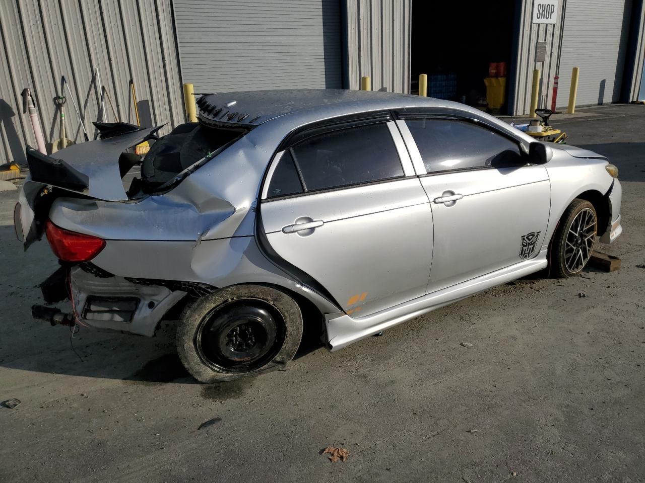 2010 Toyota Corolla - Фото 3