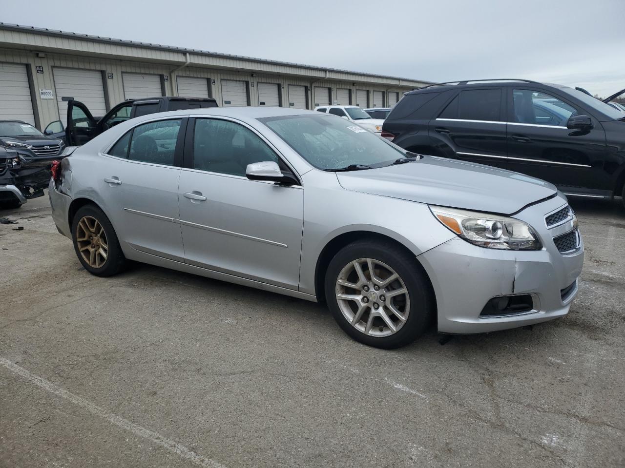 2013 Chevrolet Malibu 2Lt - Image 4