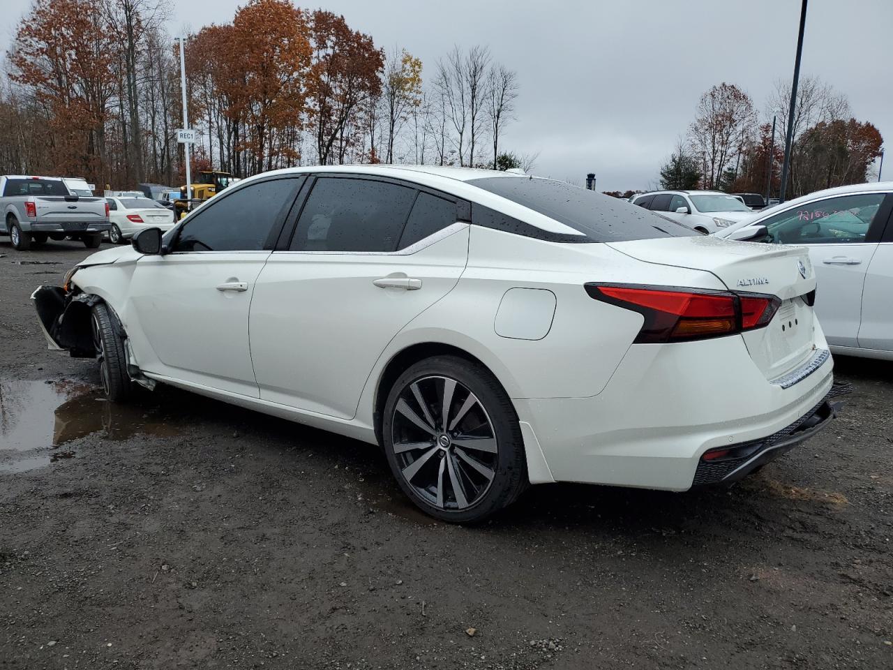 2021 Nissan Altima Sr - Фото 2