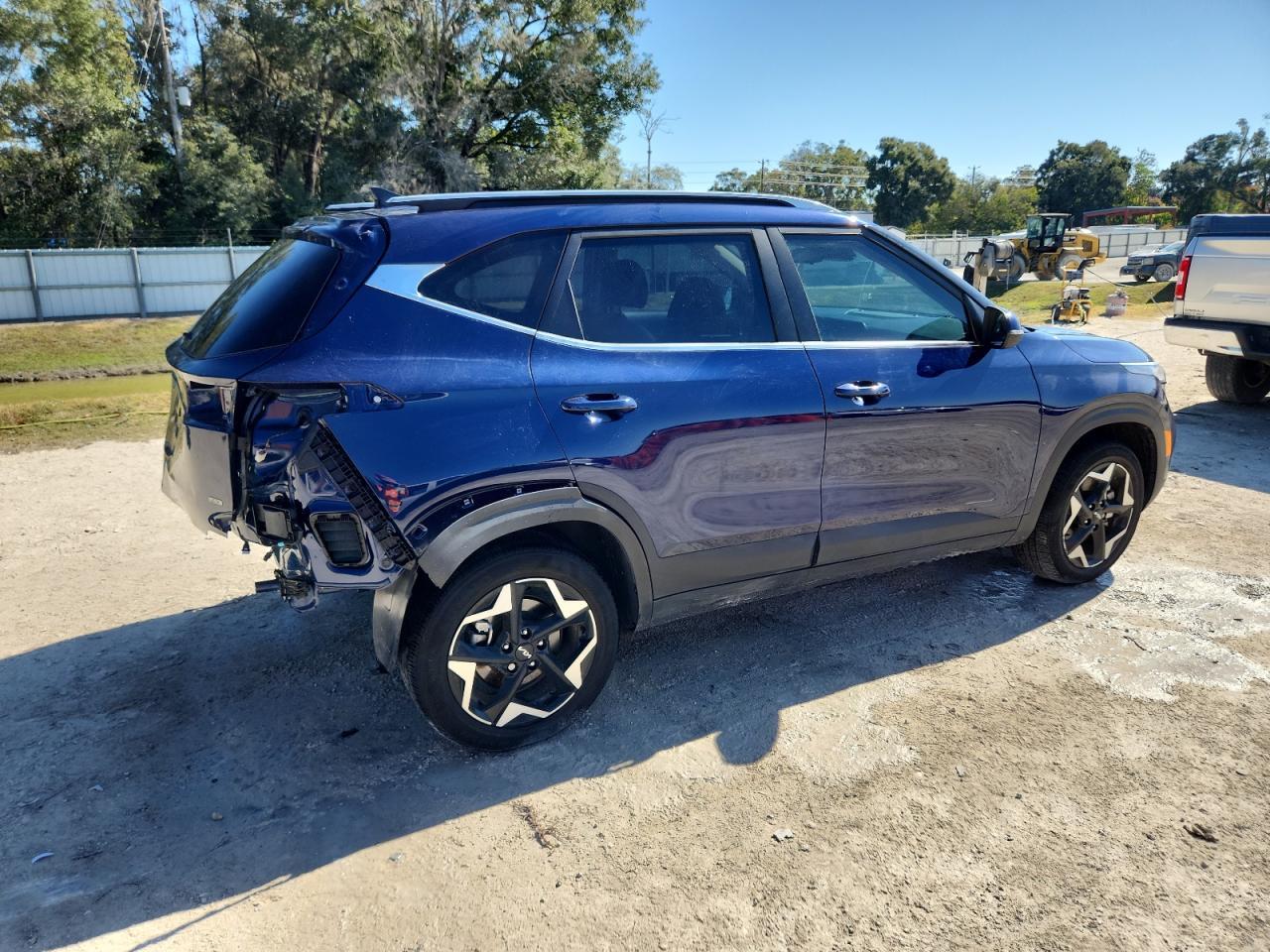 2024 Kia Seltos Ex - Image 3