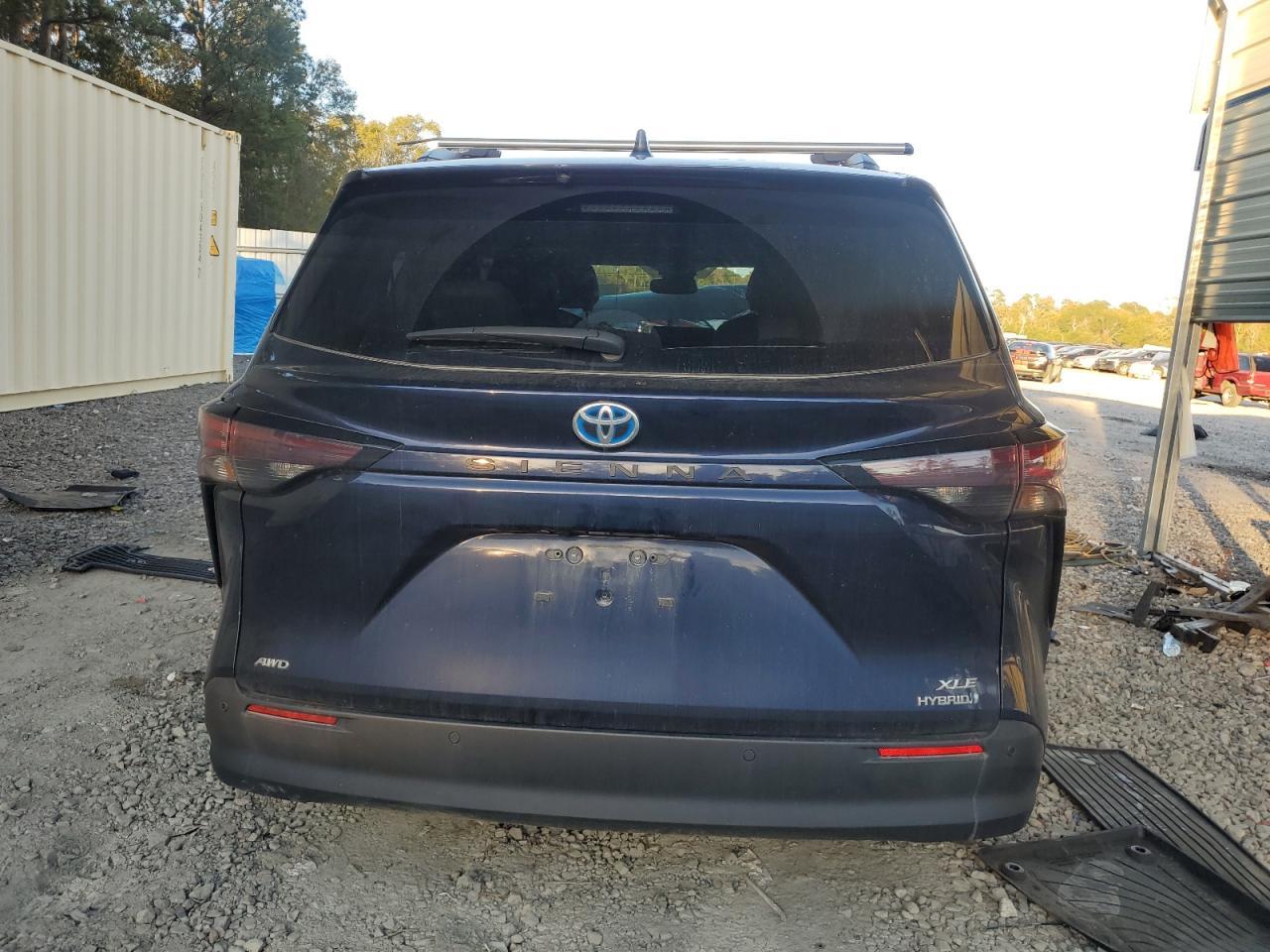 2024 Toyota Sienna Xle 7-Passenger - Фото 6