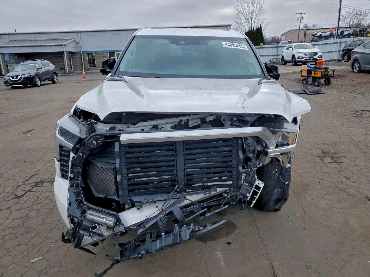 2023 Toyota Tundra Crewmax Limited - Фото 5