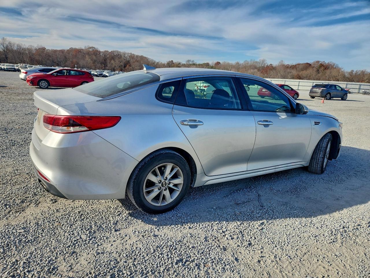 2018 Kia Optima Lx - Фото 3