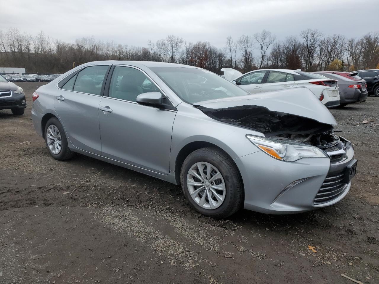 2015 Toyota Camry Le - Image 4
