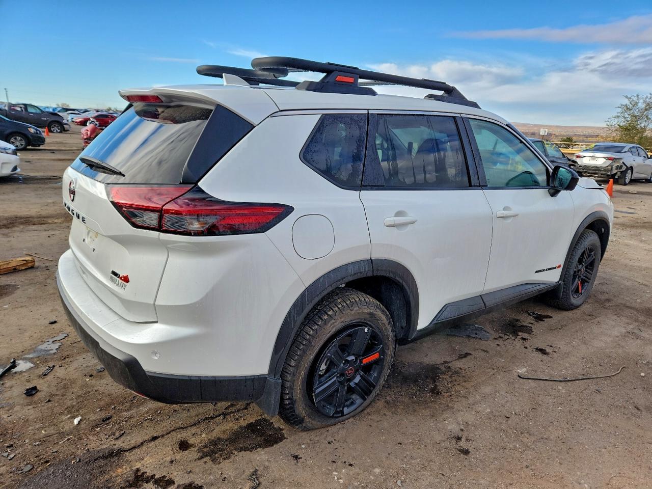 2025 Nissan Rogue Sv - Image 3