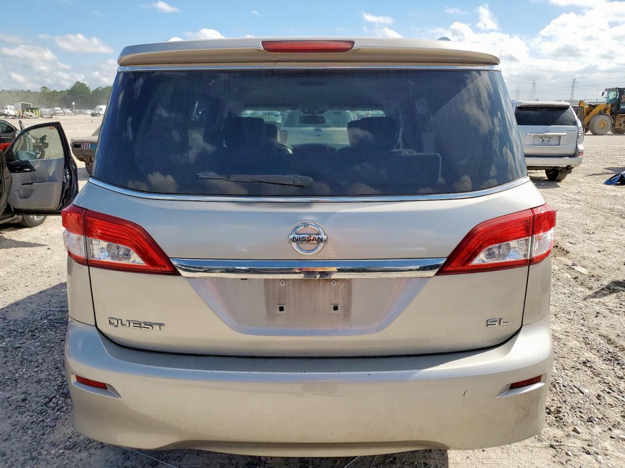 2013 Nissan Quest S - Фото 6