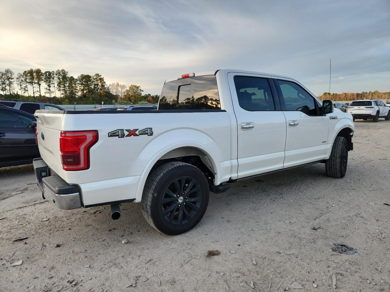 2017 Ford F150 Supercrew - Фото 3