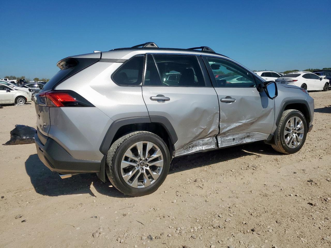 2024 Toyota Rav4 Xle Premium - Фото 3