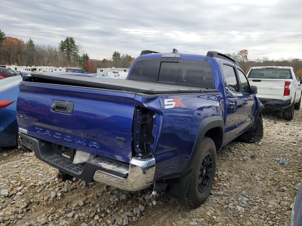 2023 Toyota Tacoma Double Cab - Image 3