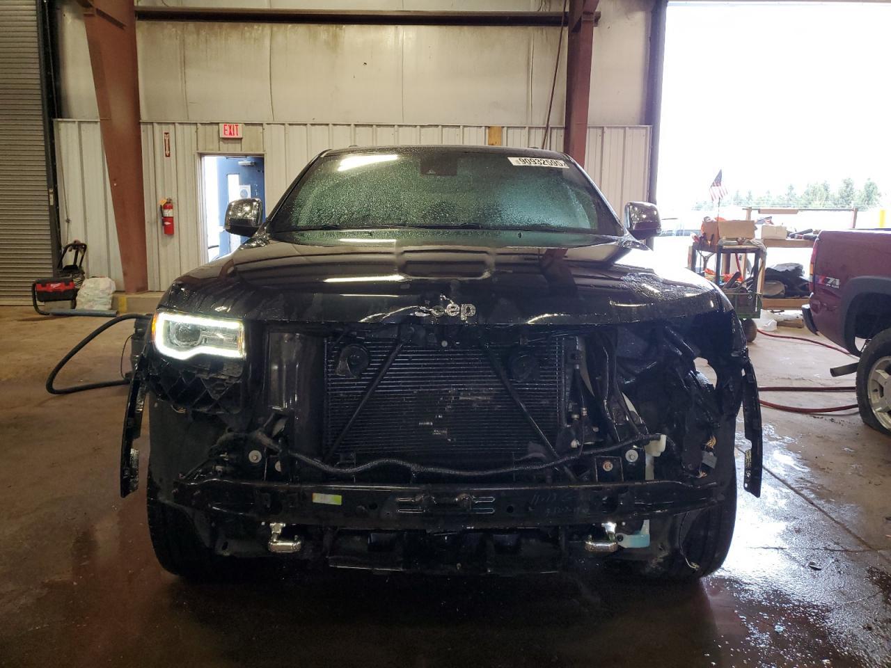 2014 Jeep Grand Cherokee Overland - Image 5