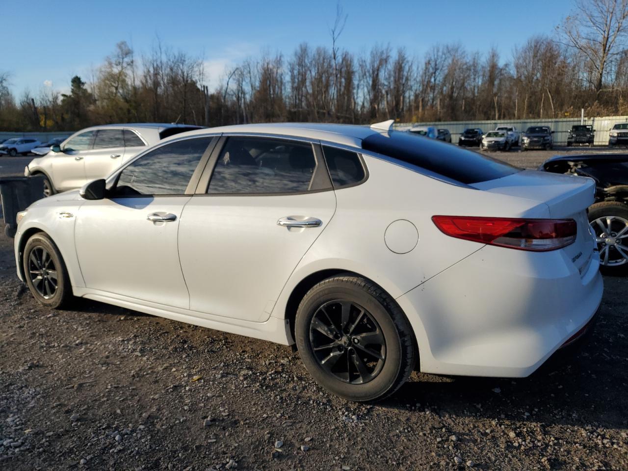2016 Kia Optima Lx - Фото 2