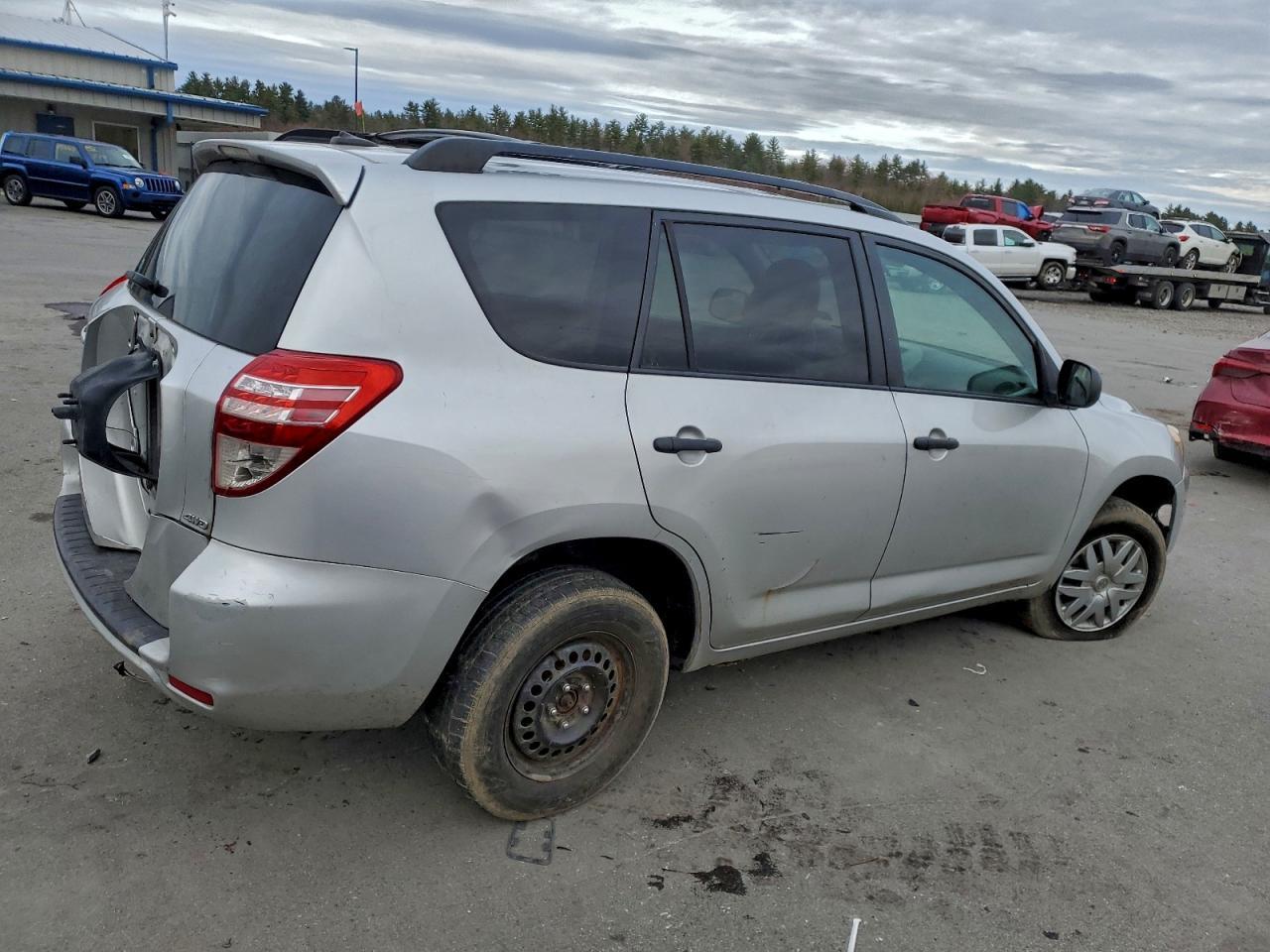 2011 Toyota Rav4 - Image 3