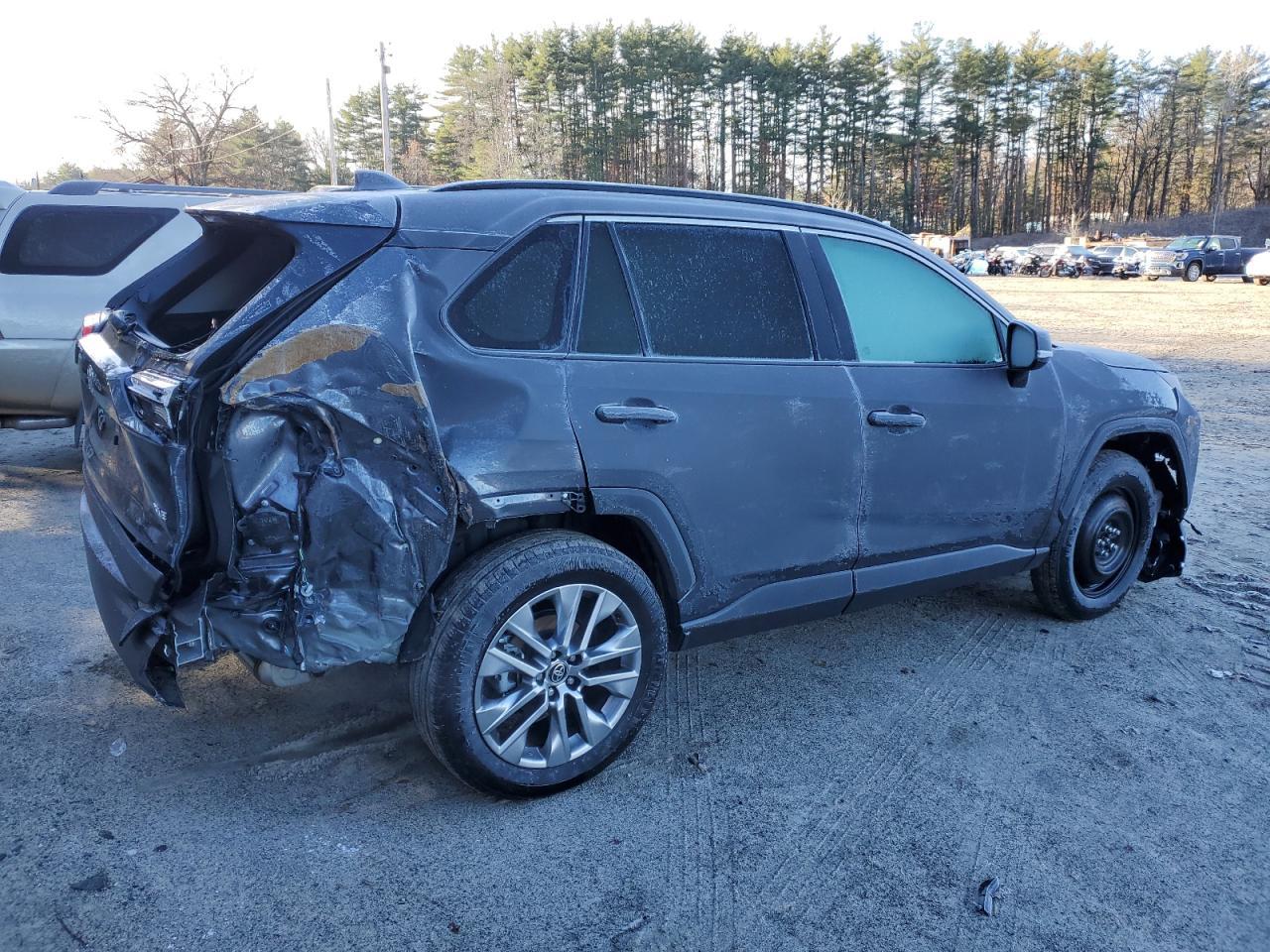 2025 Toyota Rav4 Xle Premium - Image 3