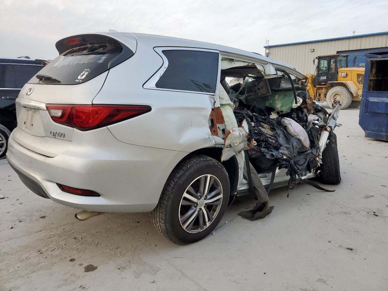 2020 Infiniti Qx60 Luxe - Image 3