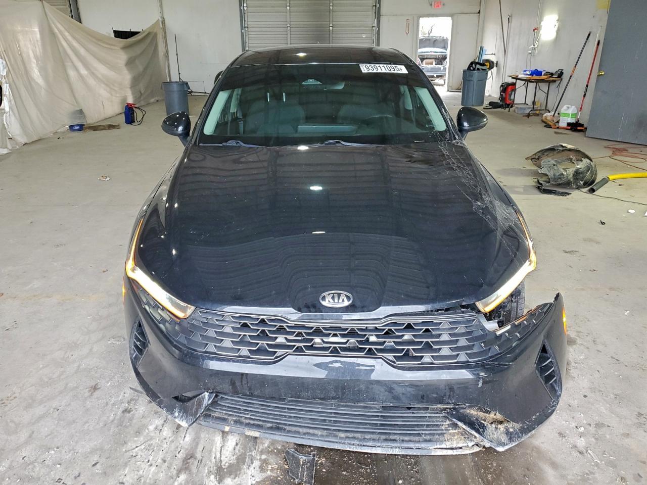 2021 Kia K5 Lxs - Image 5