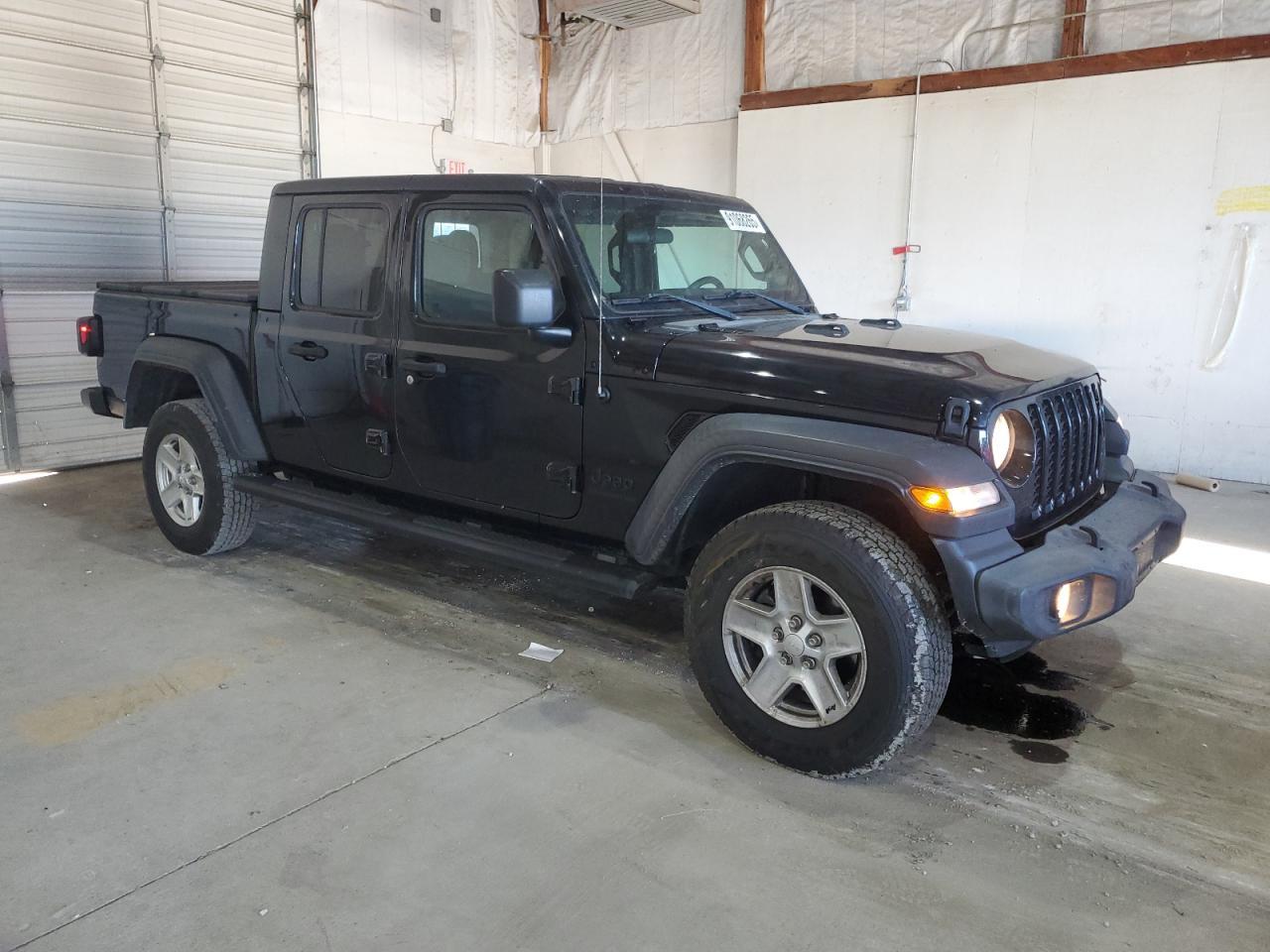 2020 Jeep Gladiator Sport - Фото 4