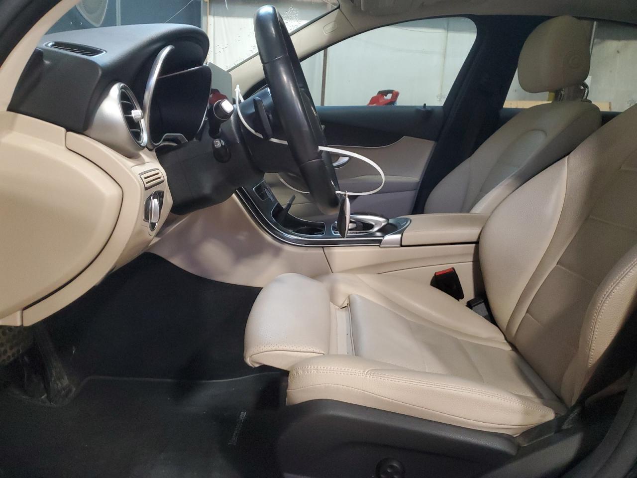 2020 Mercedes-Benz C 300 4Matic - Image 7