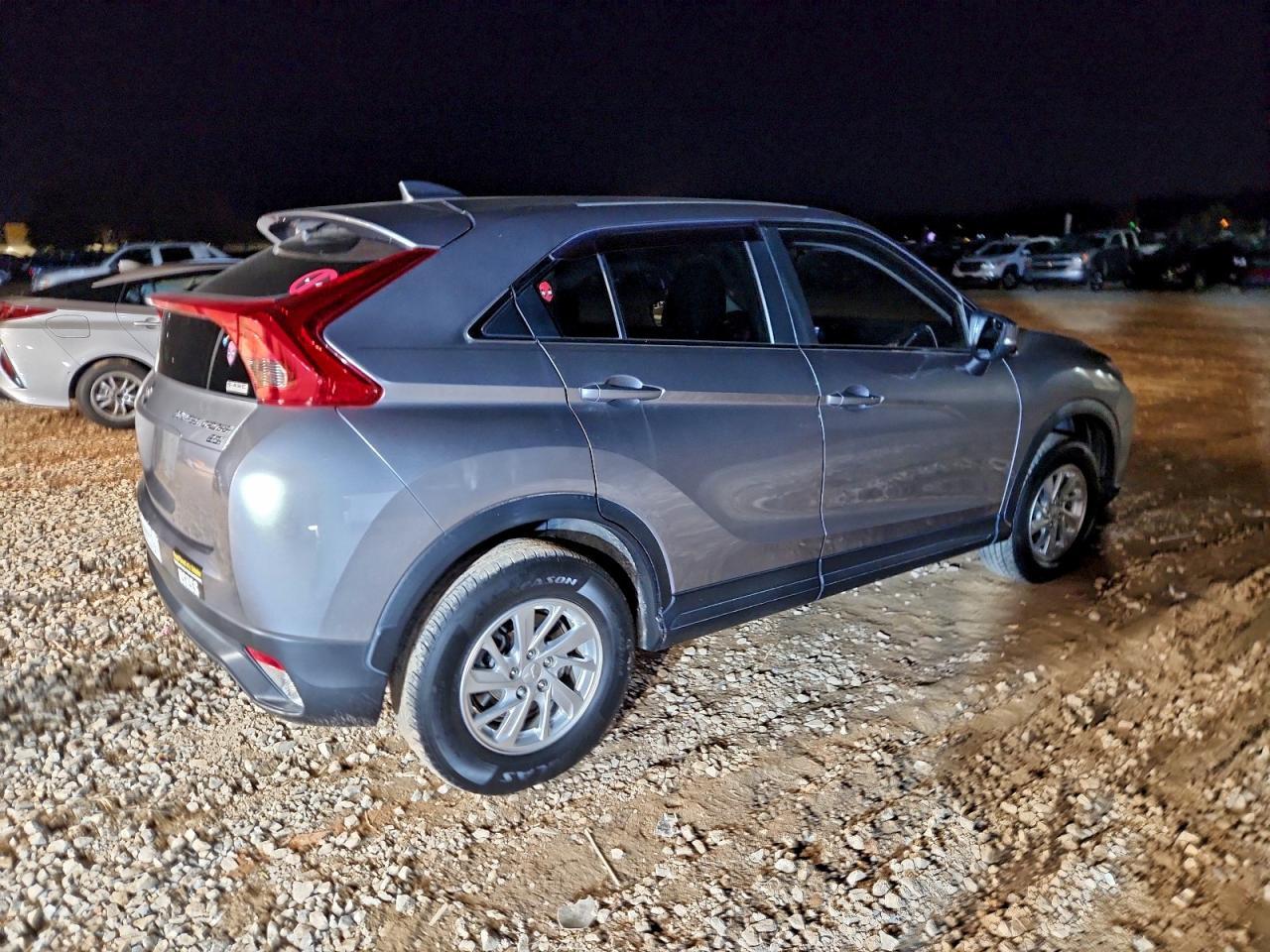 2019 Mitsubishi Eclipse Cross Es - Фото 3