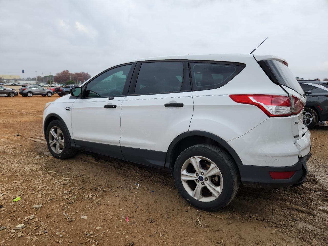 2016 Ford Escape S - Фото 2