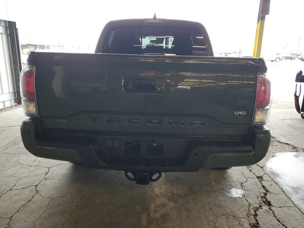 2022 Toyota Tacoma Double Cab - Image 6