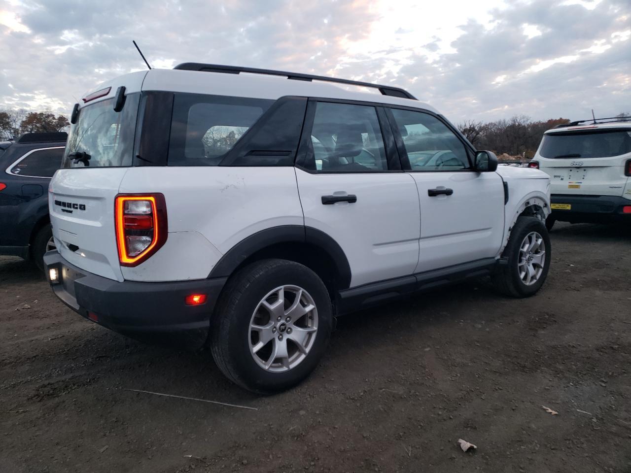 2021 Ford Bronco Sport - Фото 3