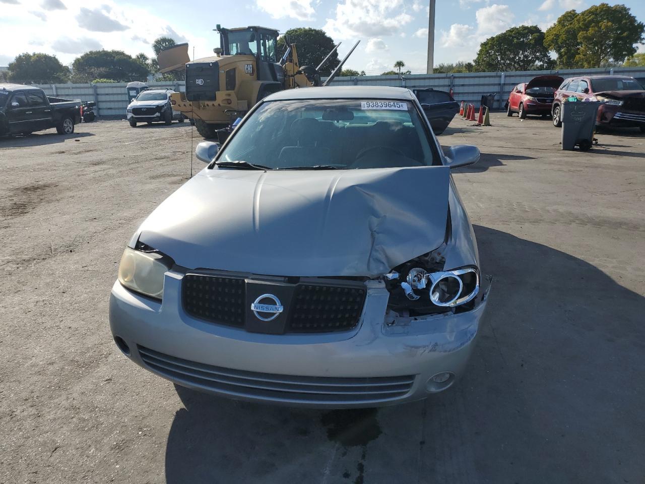 2004 Nissan Sentra 1.8 - Фото 5