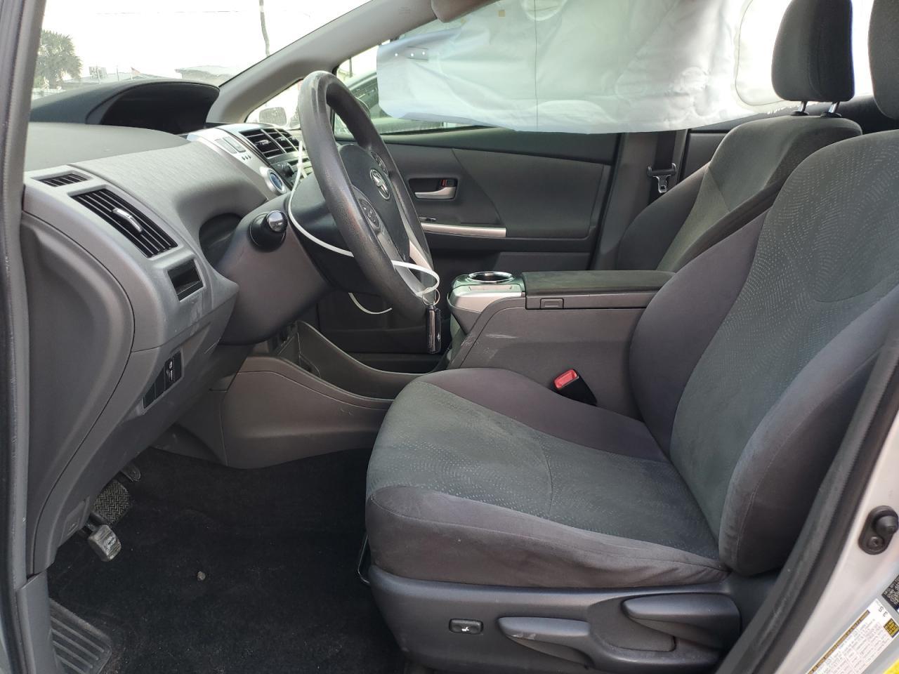 2014 Toyota Prius V Two - Image 7