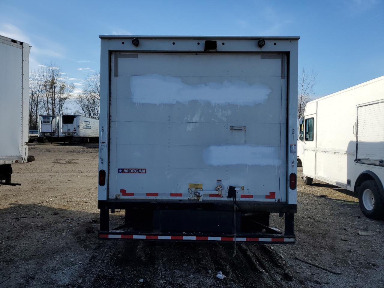 2021 Ford Econoline E350 Super Duty Cutaway Van - Image 6