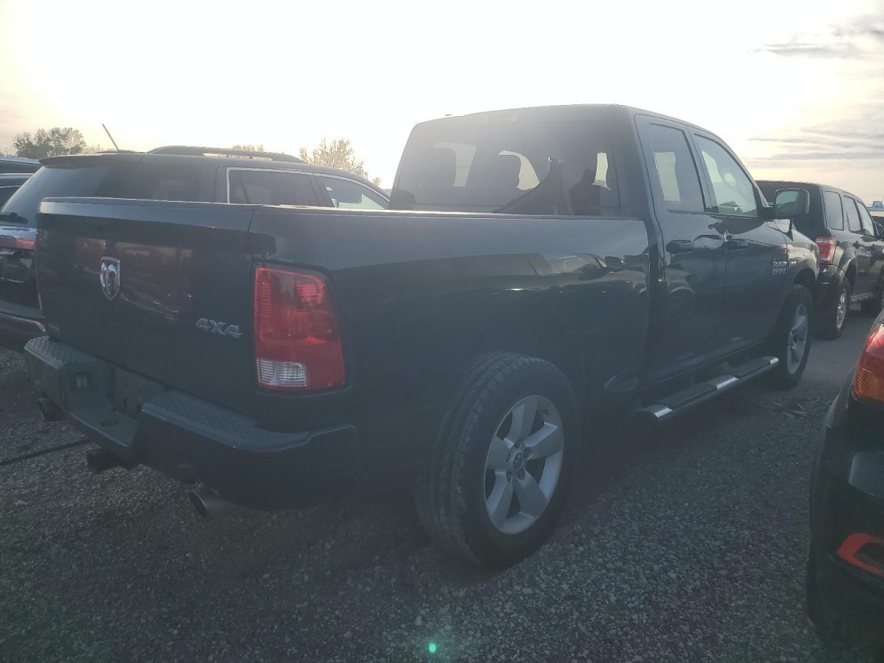 2015 Ram 1500 St - Image 3