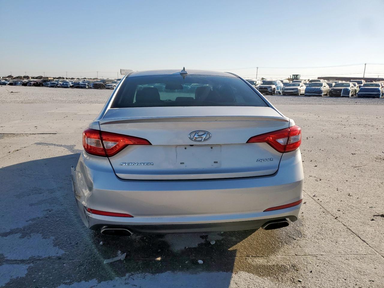 2016 Hyundai Sonata Sport - Image 6