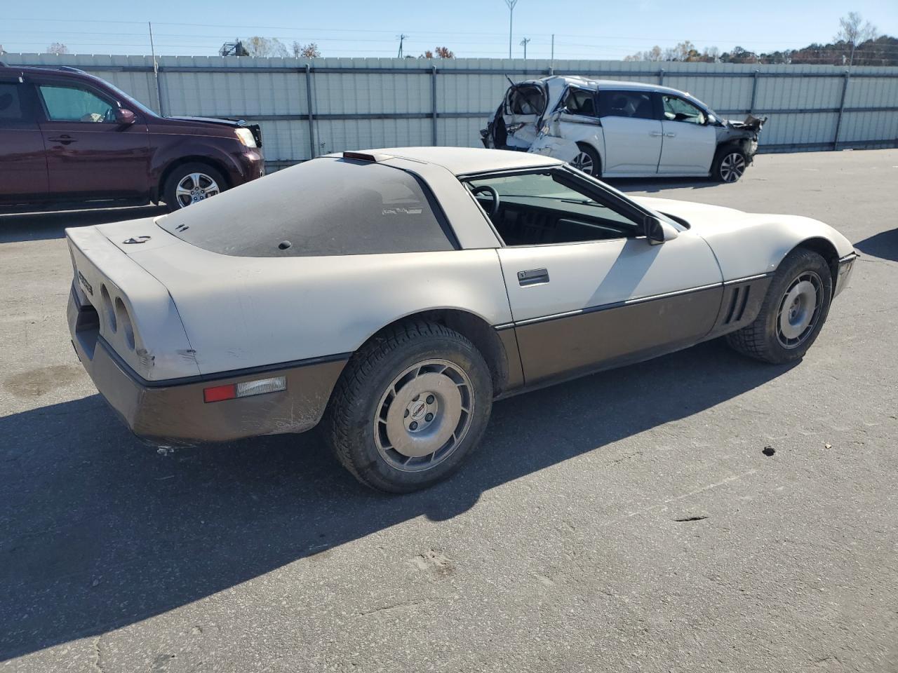 1986 Chevrolet Corvette - Фото 3