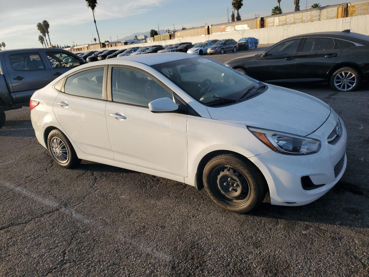 2016 Hyundai Accent Se - Image 4