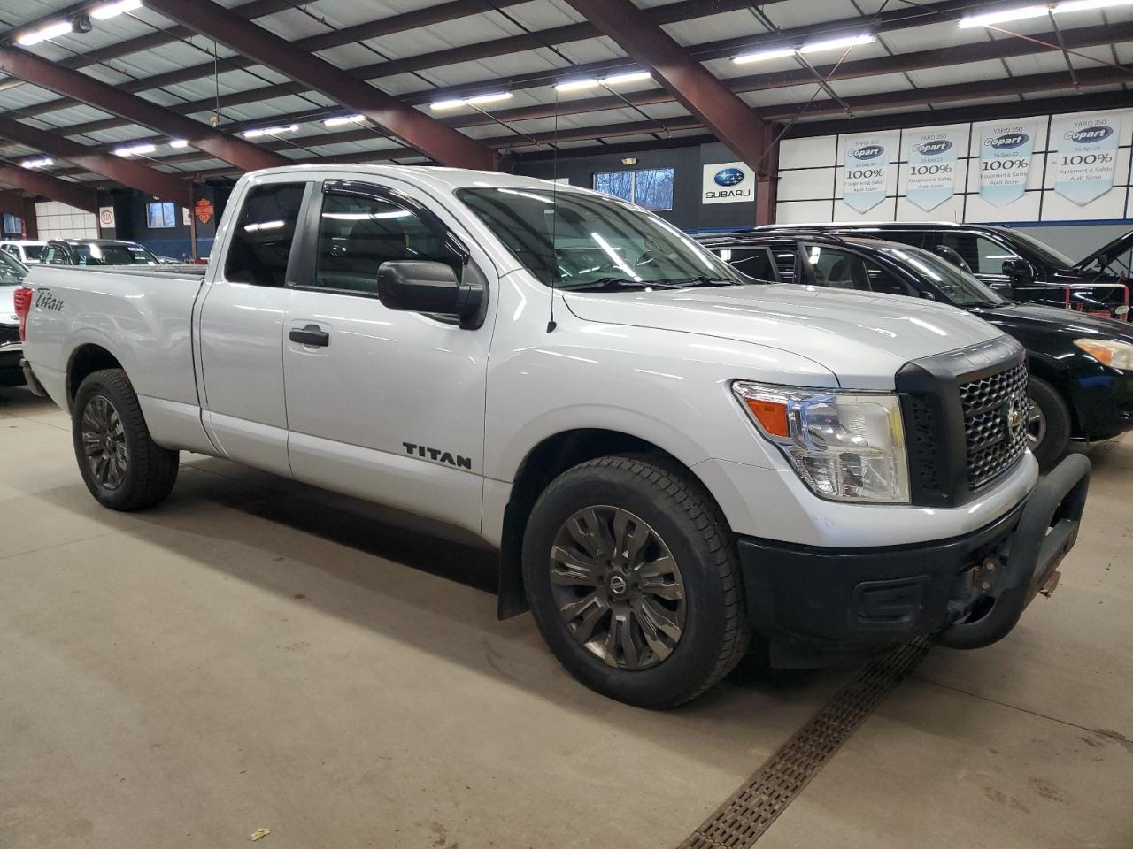 2017 Nissan Titan S - Фото 4